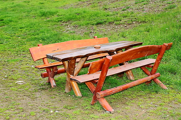 포토 JPG 해외이미지 디자인 공원 가구 벤치 의자 탁자 휴식 사람없음 야외 목재 갈색 마을 정원 판넬 책상 목공예 수목 해외202004 해외포토 나무 공공시설 컬러 생활용품 컨셉 재료 공예 파일형식 이미지허브