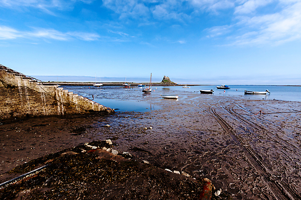 포토 JPG 해외이미지 구름 종교 모래 바다 섬 여행 요트 조류 하늘 휴가 영국 잉글랜드 협상 풍경 사람없음 평화 시골 보트 역사 재산 신성 진흙 멀리 돛대 고립 바이킹 순례 옛날 해외202004 해외포토 자연요소 동물 유럽 컨셉 배_교통 비즈니스 금융 파일형식 이미지허브