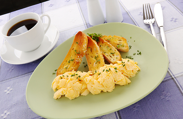 포토 JPG 해외이미지 커피 실내 사람없음 컵받침 브런치 해외202004 해외포토 음료 내부 식사 받침대 파일형식 이미지허브