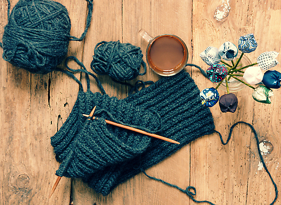 포토 JPG 해외이미지 겨울 따뜻함 취미 사람없음 목도리 뜨개질 만들기 양모 핸드메이드 해외202004 해외포토 잡화 계절 모션 직물 파일형식 이미지허브