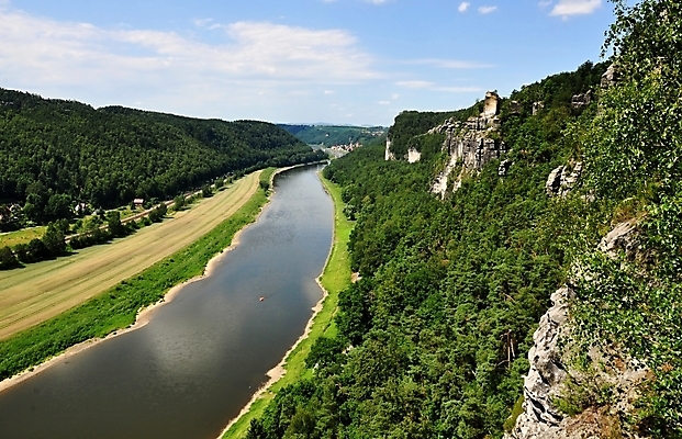 포토 JPG 해외이미지 나무 공원 여행 자연 휴가 산 독일 파노라마 숙이기 풍경 경사 사람없음 야외 빨간색 물 여름 파란색 강 흐름 바위 개울 정상 숲 큼 크루즈 언덕 방문 사암 내추럴 절정 수평선 해외202004 해외포토 자연요소 식물 계절 공공시설 유럽 컬러 포즈 컨셉 배_교통 촬영기법 돌_바위 크기 생태계 파일형식 이미지허브