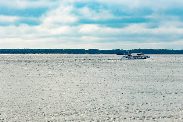 포토 JPG 해외이미지 나무 구름 계절 공원 여행 백그라운드 자연 하늘 거리 풍경 사람없음 야외 초록색 물 여름 파란색 빛 강 도시풍경 컬러풀 태양 노란색 우주 봄 도시 언덕 러시아 멀리 동쪽 해외202004 해외포토 자연요소 식물 공공시설 유럽 컬러 방향 생태계 파일형식 이미지허브