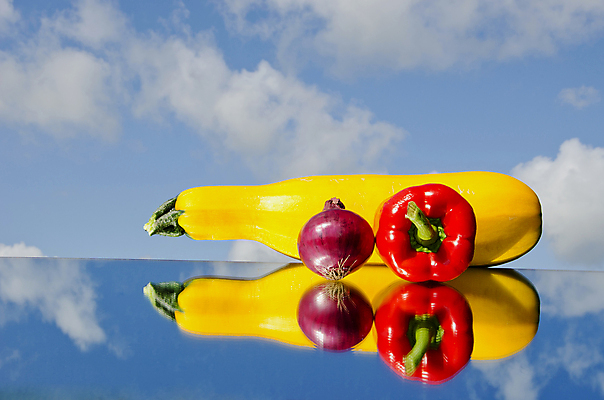 포토 JPG 해외이미지 음식 백그라운드 농업 다이어트 채소 양파 파프리카 건강 사람없음 빨간색 초록색 여름 노란색 정원 신선 그룹 먹기 제비꽃 후추 모음 내추럴 주키니호박 채식주의자 해외202004 해외포토 계절 꽃 산업 컬러 모션 향신료 채식 파일형식 이미지허브
