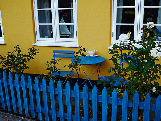 포토 JPG 해외이미지 디자인 외관 유럽 커피 음료 여행 가구 의자 창문 탁자 호텔 거리 덴마크 풍경 사람없음 야외 목재 장식 식당 정원 식사 카페 수확 도시 원형 먹기 복고 장면 스칸디나비아 옛날 스타일 해외202004 해외포토 도형 나무 나라 생활용품 농업 재료 모션 숙소 북유럽 상점 파일형식 이미지허브