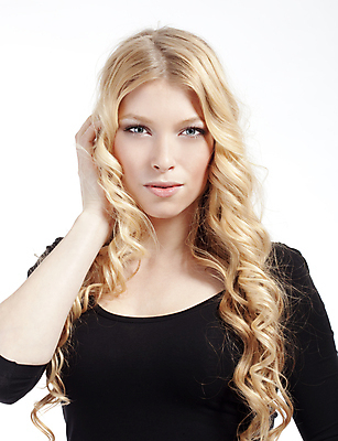 포토 JPG 해외이미지 백인 모델 헤어스타일 응시 여자 얼굴 포즈 한명 사람 금발 고립 해외202004 해외포토 서양인 1 시선 신체부위 파일형식 이미지허브