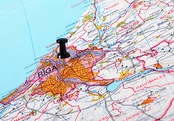 포토 JPG 해외이미지 도로 바다 여행 지도 가이드 표시 사람없음 검은색 가리킴 도시 압정 목표 계획 방향 심볼 흔적 위치 고정 GPS 라트비아 루트 리가 지도책 지리 해외202004 해외포토 직업 길 컬러 컨셉 교통시설 북유럽 손짓 책 사무용품 파일형식 이미지허브