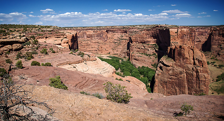 포토 JPG 해외이미지 구름 공원 지구 모래 여행 자연 하늘 산 건조 풍경 사람없음 야외 빨간색 빛 햇빛 골짜기 미국 하이킹 사막 광선 바위 신비 부식 좁은 사암 애리조나 침식 내추럴 이국적 지질학 해외202004 해외포토 자연요소 공공시설 교육 컬러 컨셉 북아메리카 레저 태양 돌_바위 생태계 파일형식 이미지허브