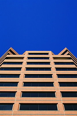 포토 JPG 해외이미지 라이프스타일 외관 패턴 건축양식 창문 하늘 부동산 벽돌 새로움 주택 사람없음 건물 파란색 사무실 우주 귀여움 고층빌딩 미국 바위 도시 재산 도심 큼 질감 리빙 대출 해외202004 해외포토 건축물 건축 컬러 컨셉 북아메리카 무늬 비즈니스 빌딩 생활 금융 돌_바위 크기 파일형식 이미지허브