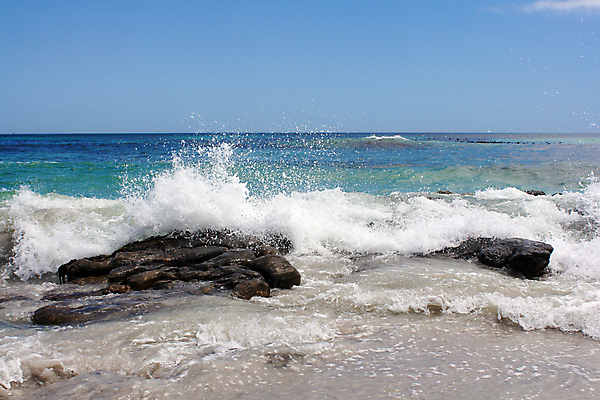 포토 JPG 해외이미지 물결 모래 파도 바다 섬 여행 모션 자연 풍경 해변 사람없음 야외 물 여름 파란색 힘 절벽 젖음 바위 만 거친 액체 떨어짐 장면 분무기 암초 대서양 남아프리카 케이프타운 스플래쉬 해외202004 해외포토 자연요소 계절 컬러 컨셉 아프리카 돌_바위 생태계 남아프리카공화국 파일형식 이미지허브