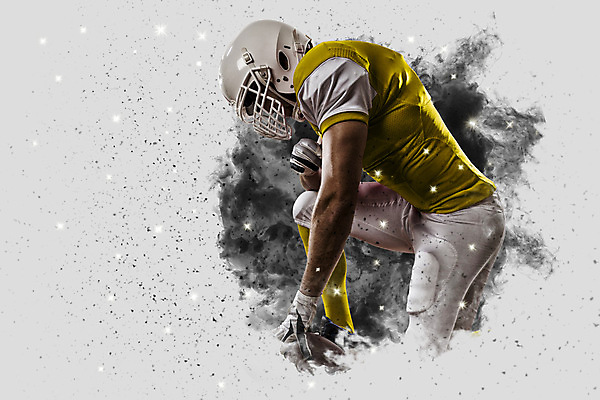 포토 JPG 해외이미지 남자 스포츠 유니폼 공 한명 사람 운동복 노란색 미식축구 축구 미국 헬멧 럭비공 미식축구선수 해외202004 해외포토 1 옷 컬러 북아메리카 운동선수 구기 보호장비 럭비용품 파일형식 이미지허브