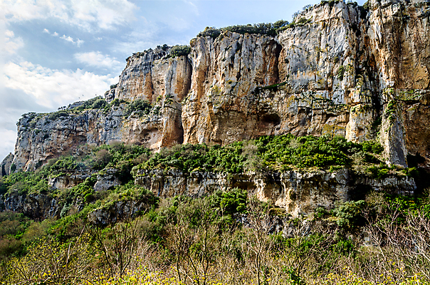포토 JPG 해외이미지 나무 구름 유럽 여행 자연 하늘 휴가 산 풍경 사람없음 초록색 강 컬러풀 골짜기 계곡 놀람 시골 스페인 숲 질감 암초 북쪽 고체 절정 지질학 해외202004 해외포토 자연요소 식물 교육 감정 나라 컬러 표정 방향 생태계 파일형식 이미지허브