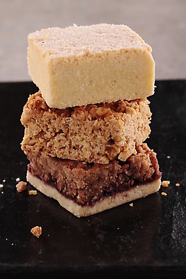 포토 JPG 해외이미지 음식 디저트 요리 사람없음 식사 저녁식사 선택 달콤 굽기 푸딩 타르트 귀리 해외202004 해외포토 빵 컨셉 곡류 맛 구이 파이_빵 파일형식 이미지허브