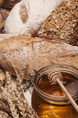 포토 JPG 해외이미지 식물 구름 전통 음식 빵 조각 백그라운드 다이어트 채소 과일 자연 탁자 하늘 아침 치즈 건조 파스타 건강 옥수수 씨앗 사람없음 목재 파란색 빛 갈색 주방 식사 빵집 맛 아침식사 상품 굽기 향수 준비 유기농 심플 밀가루 꿀 덩어리 작살 호밀 귀리 해외202004 해외포토 주간 자연요소 나무 웰빙 컬러 가구 컨셉 재료 유제품 곡류 서양음식 상점 화장품 가루 구이 생태계 파일형식 이미지허브