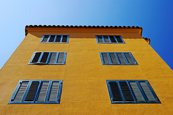 포토 JPG 해외이미지 전통 외관 벽 여행 컨셉 오렌지 건축양식 창문 하늘 지붕 부동산 휴가 벽돌 거리 아파트 주택 사람없음 건물 목재 초록색 파란색 컬러풀 노란색 도시 스페인 재산 모서리 지중해 투자 각도 타운 이웃 셔터 대출 스페인어 옛날 진짜 해외202004 해외포토 나무 건축물 건축 유럽 바다 컬러 과일 비즈니스 재료 금융 파일형식 이미지허브