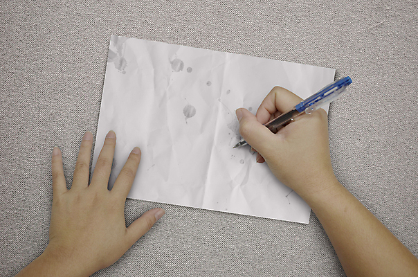 포토 JPG 해외이미지 손 교육 종이 컨셉 비즈니스 텍스트 학교 문구용품 사람없음 금융 단어 사무실 펜 우주 쪽지 오픈 메시지 계획 페이지 시트 패드 조언 필기체 목차 해외202004 해외포토 문자 신체부위 경제 필기구 오브젝트 파일형식 이미지허브