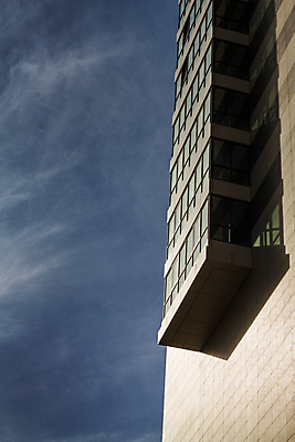 포토 JPG 해외이미지 디자인 외관 산업 벽 백그라운드 컨셉 비즈니스 건축양식 창문 유리 하늘 추상 미래 새로움 주택 사람없음 건물 금융 파란색 빛 사무실 반사 우주 흰색 도시 묘사 상업 철강 해외202004 해외포토 건축물 건축 컬러 무늬 재질 경제 파일형식 이미지허브