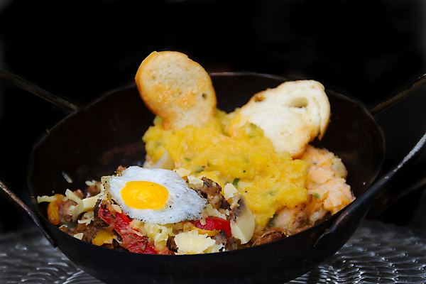 포토 JPG 해외이미지 음식 채소 육류 스테이크 요리 사람없음 식당 식사 저녁식사 소고기 그릴 바비큐 굽기 먹기 유기농 토막 아르헨티나 점심식사 메추리 뷔페 핸드메이드 해외202004 해외포토 웰빙 식재료 모션 주방용품 서양음식 상점 남아메리카 구이 파일형식 이미지허브