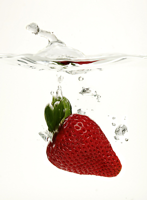 포토 JPG 해외이미지 모양 열매 물결 음식 과일 모션 딸기 표면 추상 건강 사람없음 빨간색 물 침묵 젖음 물방울 신선 투명 액체 닫기 달콤 떨어짐 매끈함 숙성 해외202004 해외포토 자연요소 식물 컬러 컨셉 무늬 소리 감각 맛 파일형식 이미지허브