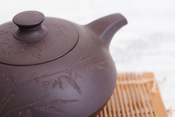 포토 JPG 해외이미지 라이프스타일 그릇 아시아 문화 음료 탁자 주전자 건강 요리 동양인 사람없음 목재 컵 주방 일본 중국 머그컵 골동품 마시기 기구 뜨거움 도자기 사발 차 찻주전자 오브젝트 준비 유기농 복고 심플 점토 토기 동쪽 고립 구식 백자 옛날 스타일 방식 해외202004 해외포토 나무 식기 웰빙 나라 가구 재료 모션 주방용품 인종 생활 용기_그릇 사기그릇 방향 파일형식 이미지허브