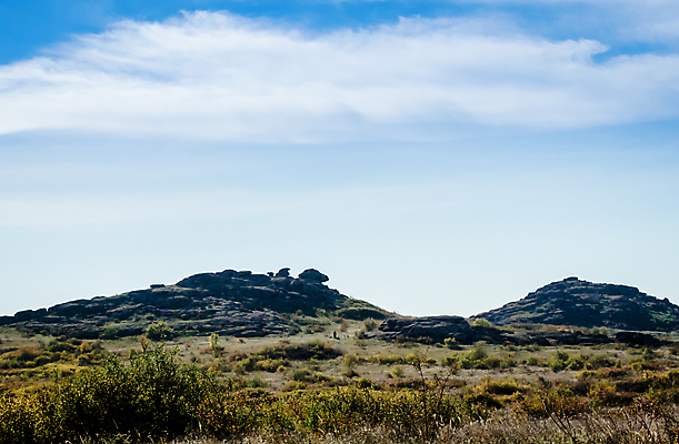포토 JPG 해외이미지 식물 구름 여행 밭 자연 하늘 산 풍경 사람없음 여름 파란색 맑음 회색 흰색 암초 해외202004 해외포토 자연요소 계절 컬러 농업 날씨 생태계 파일형식 이미지허브