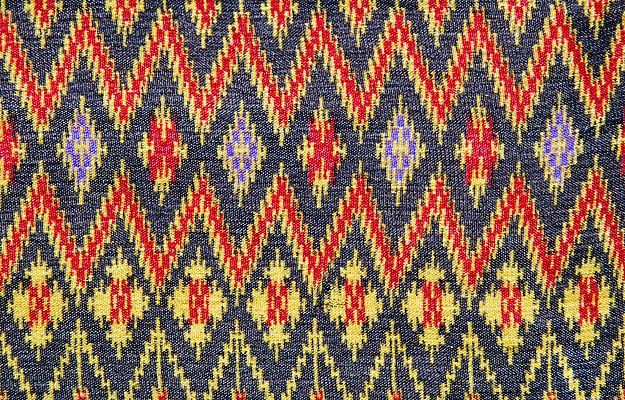 포토 JPG 해외이미지 전통 디자인 옷 문화 선 백그라운드 패턴 바지 태국 표면 추상 미술 동양인 사람없음 장식 파란색 컬러풀 유행 어둠 직물 도시 면 실크 남색 오브젝트 질감 땀 캔버스 섬유 그런지 옛날 핸드메이드 스타일 해외202004 해외포토 아시아 컬러 무늬 하의 문화예술 인종 파일형식 이미지허브