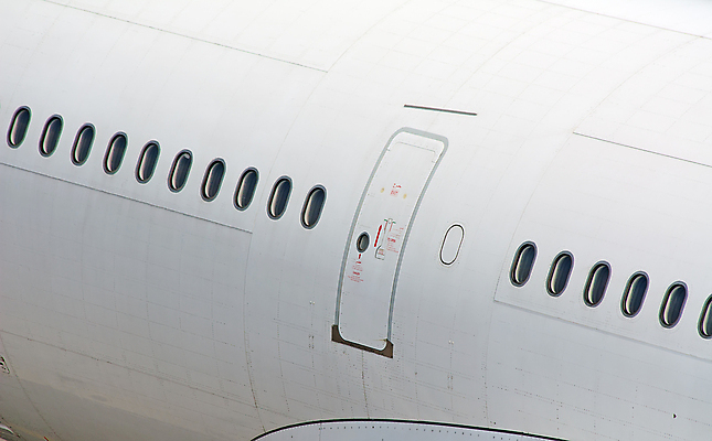 포토 JPG 해외이미지 외관 바다 여행 일러스트 비즈니스 교통시설 유리 출입구 비행기 프레임 사람 사람없음 야외 문 금속 오픈 구출 보호 공항 위험 탈출 방향 심볼 항공 사인 보안 공포 제트기 대패 대피 엘리먼트 줄서기 많음 해외202004 해외포토 교통 컨셉 항공교통 모션 재질 대중교통 안전 도움 시설 파일형식 이미지허브