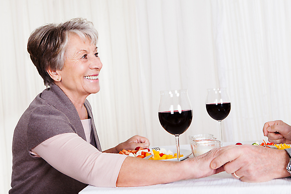 포토 JPG 해외이미지 라이프스타일 커플 응시 여자 기념일 남자 행복 음식 2 관계 응원 유리 탁자 호텔 성공 남편 휴가 함께함 관리 한명 미소 사람 앉기 파티 믿음 식당 와인 식사 저녁식사 희망 흰색 축하 잡기 아내 바 먹기 점심식사 돌봄 지원 해외202004 해외포토 1 시선 감정 컬러 가구 컨셉 모션 재질 숙소 주류 표정 이벤트 생활 상점 파일형식 이미지허브