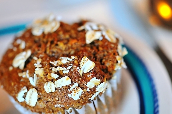 포토 JPG 해외이미지 접시 음식 다이어트 디저트 건강 사람없음 갈색 과자 케이크 식사 빵집 흰색 신선 달콤 맛 아침식사 컵케이크 먹기 싱글 질감 머핀 페스츄리 핸드메이드 귀리 해외202004 해외포토 식기 빵 컬러 컨셉 모션 곡류 상점 파일형식 이미지허브