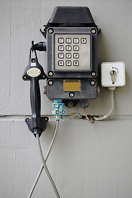 포토 JPG 해외이미지 통신 열쇠 안전 사람없음 전자제품 스마트폰 숫자 기계 수확 긴급 전화기 복고 잠금 보안 옛날 해외202004 해외포토 문자 농업 핸드폰 스마트기기 파일형식 이미지허브