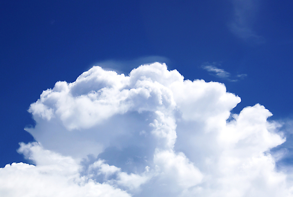 포토 JPG 해외이미지 구름 백그라운드 자연 하늘 바람 날씨 풍경 사람없음 야외 공중 세로 여름 파란색 햇빛 봄 자유 흰색 자연백그라운드 카피스페이스 부족함 해외202004 해외포토 자연요소 계절 컬러 컨셉 태양 공백 생태계 파일형식 이미지허브