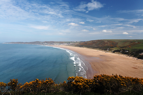 포토 JPG 해외이미지 영어 모래 바다 여행 자연 하늘 휴가 영국 잉글랜드 풍경 사람없음 야외 물 여름 해외202004 해외포토 자연요소 문자 계절 유럽 생태계 파일형식 이미지허브
