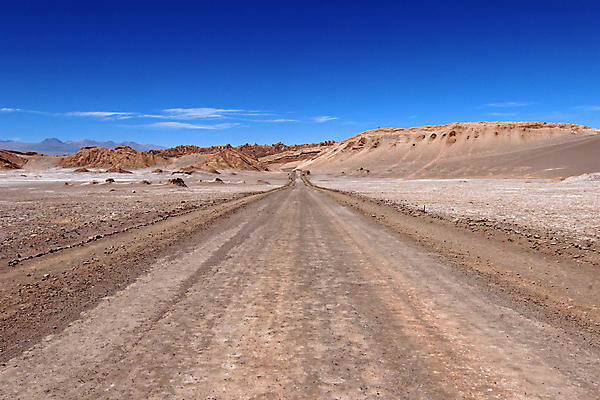 포토 JPG 해외이미지 모래 백그라운드 자연 하늘 산 건조 풍경 사람없음 야외 갈색 계곡 미국 일몰 사막 달 바위 황무지 플랫 모래언덕 화산 소금 지역 칠레 남쪽 로스앤젤레스 볼리비아 웅장함 원형극장 절정 지질학 해외202004 해외포토 자연요소 교육 컬러 북아메리카 아메리카 노을 돌_바위 남아메리카 극장 방향 언덕 생태계 파일형식 이미지허브