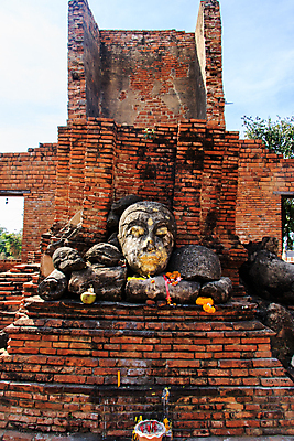 포토 JPG 해외이미지 아시아 종교 얼굴 선 조각 불교 태국 벽돌 미술 동양인 사람없음 장식 조각상 갈색 머리 평화 탑 일본 중국 블록 골동품 바위 기도 사찰 영혼 명상 위치 동쪽 숭배 해외202004 해외포토 건축물 나라 컬러 컨셉 종교건축 문화예술 인종 신체부위 조형물 돌_바위 방향 파일형식 이미지허브