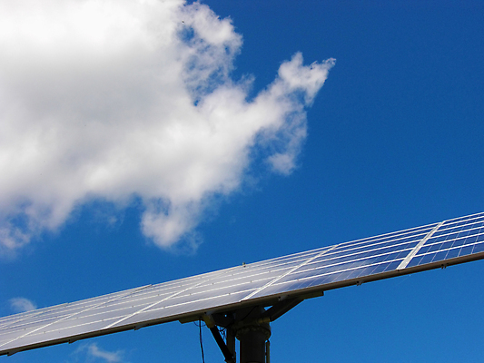 포토 JPG 해외이미지 자연 하늘 미래 새로움 사람없음 파란색 햇빛 태양 환경 발전기 에너지 태양에너지 연료 시스템 집열판 해외202004 해외포토 자연요소 컬러 컨셉 발전소 그린에너지 생태계 파일형식 이미지허브