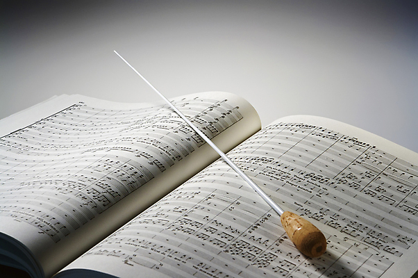 포토 JPG 해외이미지 종이 음악 놀이 열쇠 사람없음 책 쪽지 화목 콘서트 음악가 듣기 골동품 기구 인쇄 심볼 묘사 사인 페이지 시트 교향곡 구성 멜로디 뮤지컬 옛날 작곡가 해외202004 해외포토 직업 컨셉 모션 문화예술 공연 파일형식 이미지허브