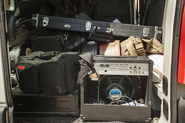 포토 JPG 해외이미지 디자인 커피 음료 음악 여행 컨셉 가방 열쇠 추상 휴가 흑백 미술 사람없음 컵 여행가방 기구 키보드 피아노 클래식 묘사 시작 복고 오디오 카푸치노 에스프레소 일시정지 그런지 단절 뮤지컬 세피아 해외202004 해외포토 식기 잡화 무늬 문화예술 촬영기법 전자제품 건반악기 파일형식 이미지허브