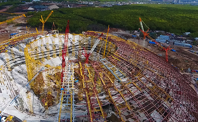 포토 JPG 해외이미지 외관 산업 스포츠 여행 건축양식 공 하늘 노동자 아파트 프레임 사람없음 컵 가로 파란색 세계 탑 고층빌딩 축구 기계 경기장 장비 도시 업무 큼 땅 아래 기중기 상승 러시아 타운 공학 2018년 개발 철강 콘크리트 해외202004 해외포토 직업 식기 건축물 교육 건축 유럽 컬러 컨셉 스포츠시설 주택 빌딩 구기 작업 중장비 크기 연도 방향 위치 파일형식 이미지허브