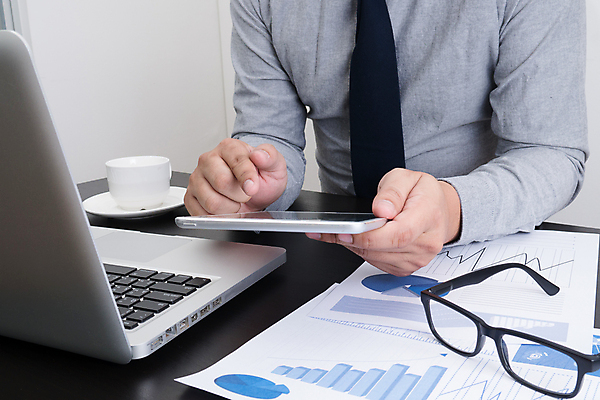 포토 JPG 해외이미지 아이콘 직업 손 교육 산업 컨셉 회사 비즈니스 통계 성공 그래프 아이디어 사람없음 금융 경제 경쟁 정보 성장 업무 비즈니스맨 목표 계획 분석 보고서 준비 컨설턴트 기회 비전 해결 혁명 개발 경영 더블 마케팅 방법 소셜 지능 프로젝트 해외202004 해외포토 남자 신체부위 작업 직장인 전문직 상담 파일형식 이미지허브