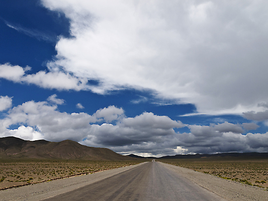 포토 JPG 해외이미지 도로 길 밭 교통시설 하늘 산 건조 풍경 사람없음 야외 파란색 운전 사막 흰색 고속도로 보행로 아스팔트 땅 루트 직진 수평선 해외202004 해외포토 컬러 교통 농업 모션 시설 파일형식 이미지허브