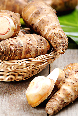 포토 JPG 해외이미지 식물 아시아 음식 농업 채소 과일 재료 자연 감자 요리 동양인 사람없음 초록색 갈색 회색 흰색 신선 시장 뿌리 내추럴 탄수화물 해외202004 해외포토 나라 산업 컬러 인종 생태계 파일형식 이미지허브