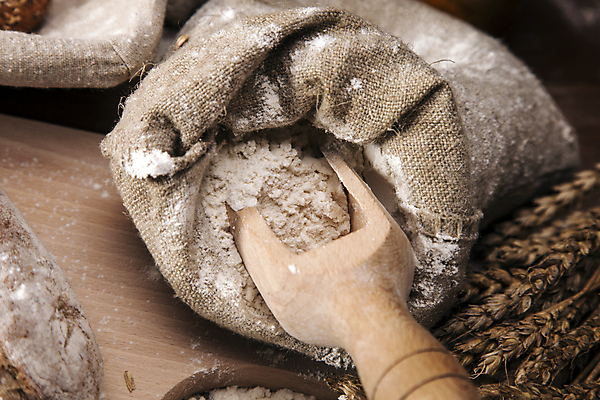 포토 JPG 해외이미지 음식 백그라운드 탁자 사람없음 목재 세트 갈색 지구본 바구니 빵집 수확 흰색 신선 그룹 널 바게트 낟알 시리얼 밀 굽기 오브젝트 유기농 복고 캔버스 꿀 덩어리 번 옛날 해외202004 해외포토 나무 웰빙 빵 컬러 가구 농업 재료 곡류 상점 구이 파일형식 이미지허브