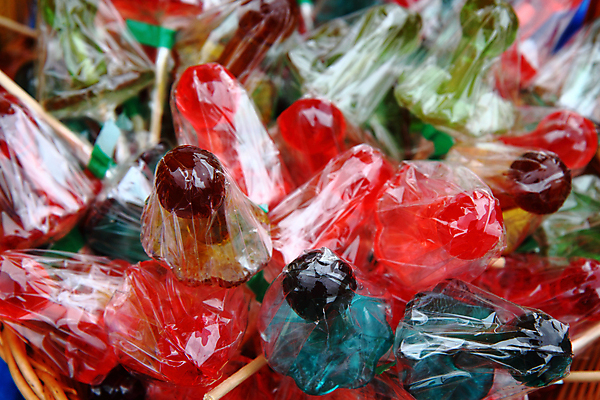 포토 JPG 해외이미지 열매 음식 돈 과일 휴가 디저트 사탕 사람없음 가로 빨간색 컬러풀 과자 여러개 원형 생일 막대기 그룹 닫기 달콤 혼합 질감 젤리 해로움 많음 카피스페이스 해외202004 해외포토 도형 식물 기념일 컬러 다수 컨셉 모션 공백 재산 맛 파일형식 이미지허브