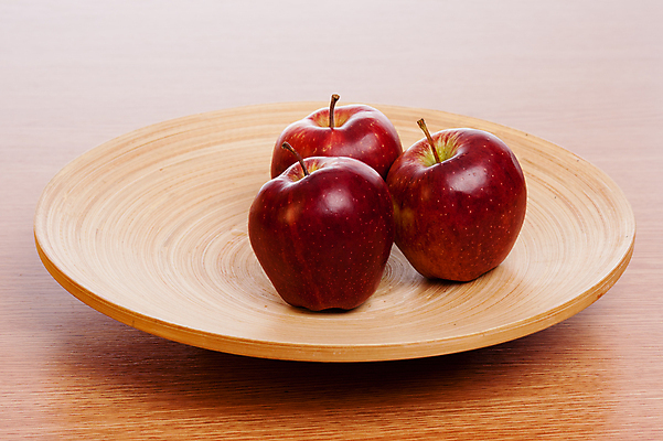 포토 JPG 해외이미지 음식 다이어트 과일 재료 자연 건강 사람없음 빨간색 빛 식사 신선 달콤 사과 상쾌 유기농 내추럴 숙성 채식주의자 해외202004 해외포토 웰빙 감정 컬러 맛 생태계 채식 파일형식 이미지허브