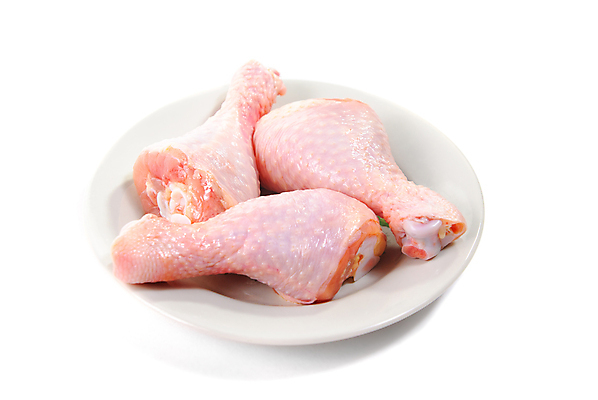 포토 JPG 해외이미지 접시 음식 분홍색 백그라운드 재료 뼈 육류 사람없음 치킨 흰색 신선 닫기 피부 준비 날것 고립 드럼스틱 생식 해외202004 해외포토 식기 컬러 식재료 모션 신체부위 닭고기요리 파일형식 이미지허브