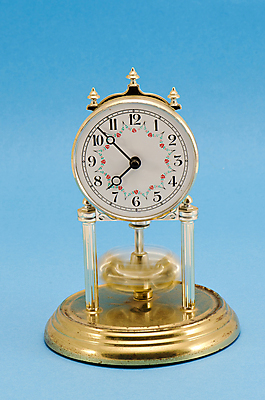 포토 JPG 해외이미지 디자인 시계 하늘색 백그라운드 컨셉 아침 추상 사람없음 장식 컬러풀 숫자 금속 수확 종 시간 원형 화려 황금 클래식 우아함 손목시계 오브젝트 복고 아날로그 다이얼 타이머 12 마감 분 옛날 조언 해외202004 해외포토 주간 도형 문자 컬러 무늬 농업 장신구 재질 파란색 파일형식 이미지허브