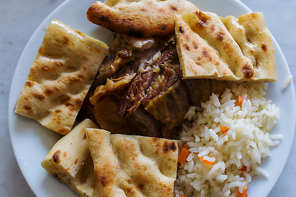 포토 JPG 해외이미지 전통 접시 음식 빵 바다 다이어트 밥 육류 요리 사람없음 주방 식당 저녁식사 당근 빵집 튀김 지성 바비큐 먹기 비만 서비스 유기농 칼로리 양고기 칠면조 내추럴 점심식사 케밥 단백질 피타 해외202004 튀르키예 해외포토 식기 웰빙 아시아 식재료 모션 조류 뿌리채소 건강 상점 식사 몸매 영양소 파일형식 이미지허브