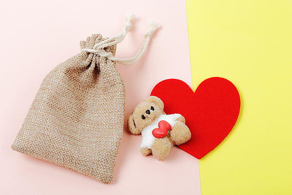 포토 JPG 해외이미지 모양 디자인 행복 종이 음식 백그라운드 컨셉 가방 곰 벽지 휴가 디저트 기념 함께함 발렌타인데이 사탕 사랑 사람없음 컬러풀 갈색 쌓기 과자 하트 대접 달콤 맛 만화 설탕 먹기 심볼 사인 부드러움 자루 솜털 마시멜로우 미니 어려움 파스텔톤 해외202004 해외포토 동물 잡화 감정 컬러 포유류 모션 데이이벤트 감각 파일형식 이미지허브