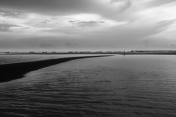 포토 JPG 해외이미지 아시아 바다 여행 태국 자연 하늘 휴가 풍경 사람없음 물 관광지 빛 고요 개울 내추럴 해외202004 해외포토 자연요소 나라 강 생태계 파일형식 이미지허브