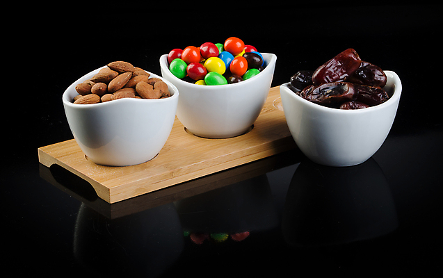 포토 JPG 해외이미지 음식 과일 디저트 건조 사탕 사람없음 가로 파티 케이크 와인 초콜릿 견과류 날짜 달콤 은박지 대추 아몬드 고립 피스타치오 해외202004 해외포토 주류 이벤트 맛 파일형식 이미지허브