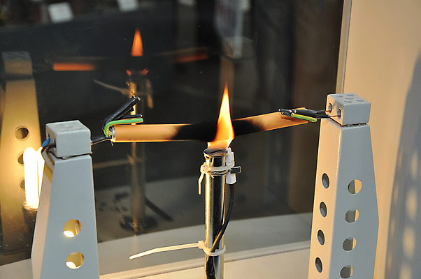 포토 JPG 해외이미지 산업 컨셉 일러스트 불 경고 안전 사람없음 빛 환경 금속 장비 에너지 수비 보호 위험 소방관 생태계 예방 보안 유지 연소 경보 생태학 압력 화상 화학물질 효율 공급 해외202004 해외포토 자연요소 교육 모션 재질 화학 상처 구조원 소방 파일형식 이미지허브